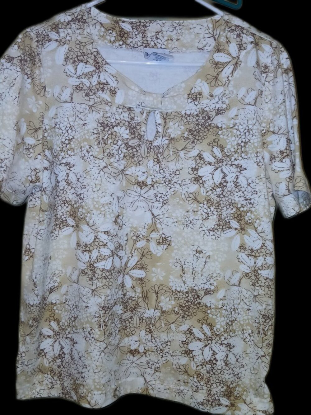 BonWorth Tan Floral Blouse Keyhole Neck Short Sleeve Size S